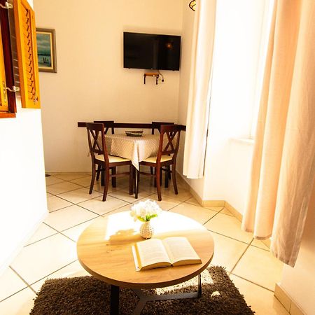 Center Tres Jolie Apartment, Old Town Split Buitenkant foto